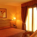 Blu Tropical Hotel