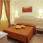 Blu Tropical Hotel