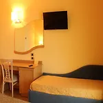 Blu Tropical Hotel