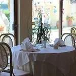 Blu Tropical Hotel