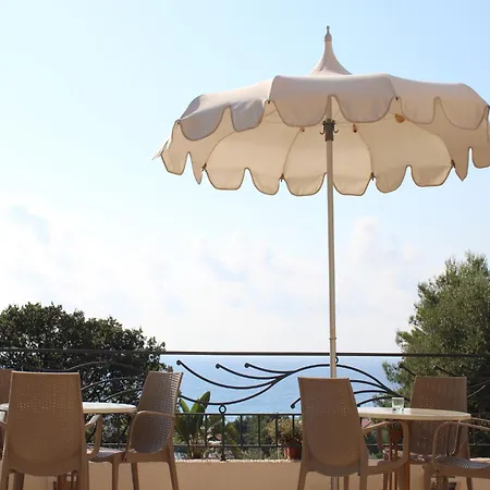 Blu Tropical 4*