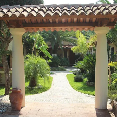 Blu Tropical Szálloda 4*