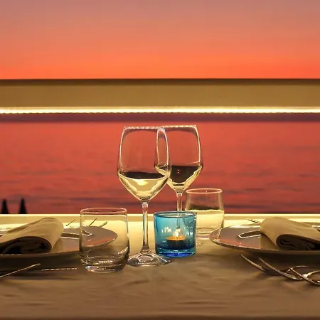 Blu Tropical Szálloda 4*