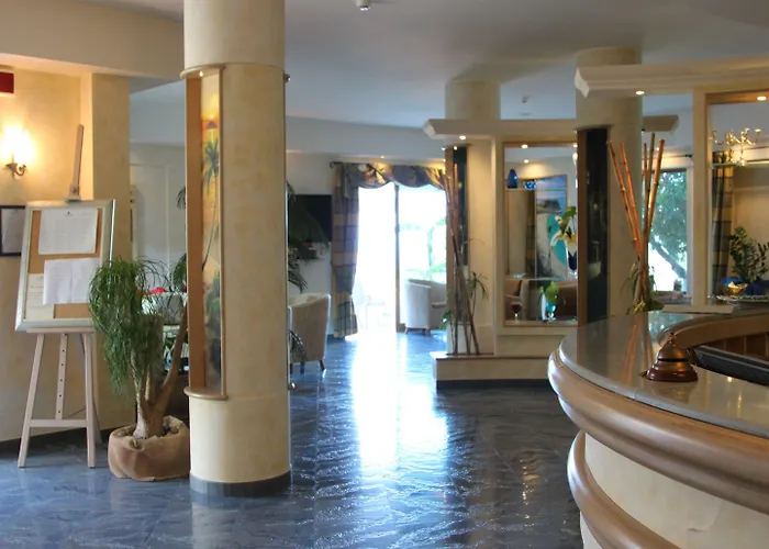 Blu Tropical מלון 4*