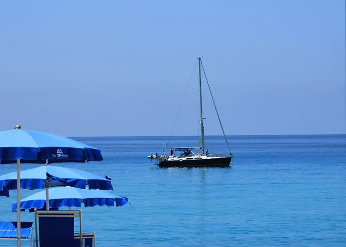 Blu Tropical מלון 4*