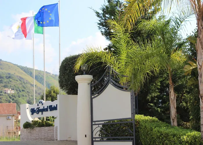 Blu Tropical 4* זמברונה