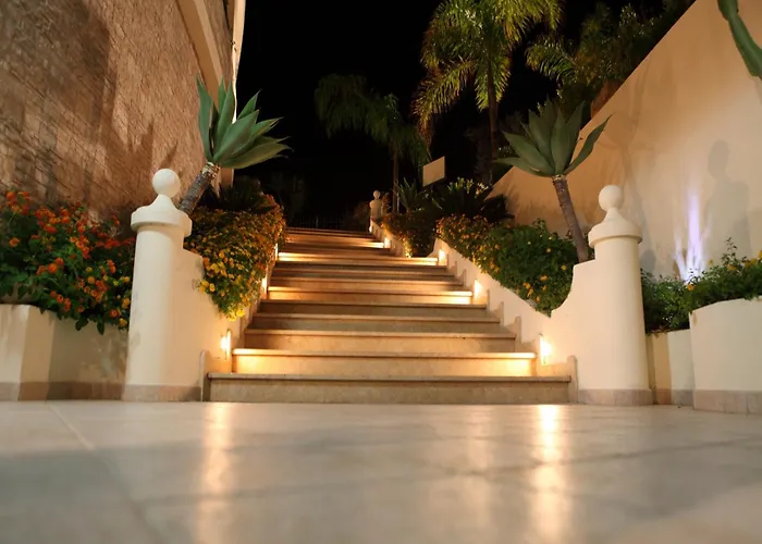 Blu Tropical מלון