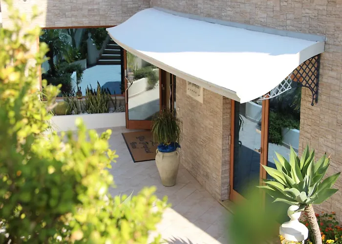 Blu Tropical מלון 4*