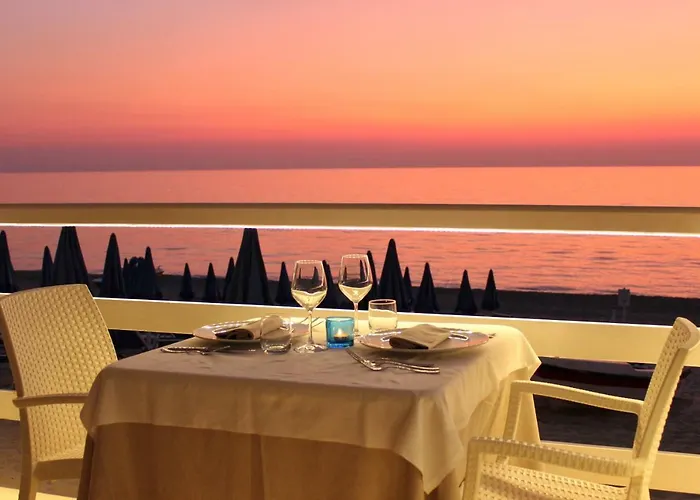 Blu Tropical מלון זמברונה