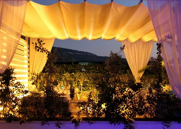 מלון Blu Tropical 4*